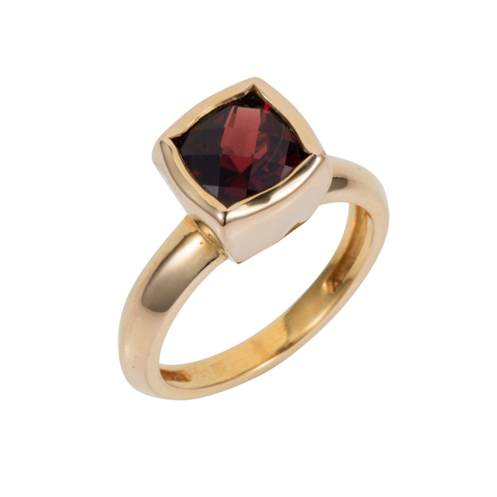 Bak Garnet Ring